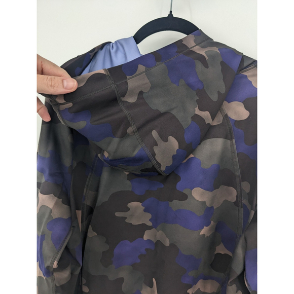 Athleta Womens Blue Camo The Pinnacle Hoodie Extra Large - Picture 6 of 12